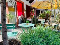 Ferienwohnung Luna -3 Schlafzimmer, Waschmaschine, Küche, WLAN, ca 15 Min bis zum Europa Park, - Chambres d'hôtes Malterdingen