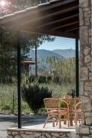 Woodstone Cottage - Ferienwohnung Alikanás