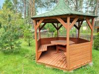 Chatka Baby Jagi - Domek z balią i kominkiem w lesie pośród jezior - B&B