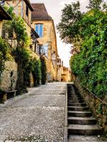 Centrally Located Sarlat Apartment with Medieval Town Views - B&B