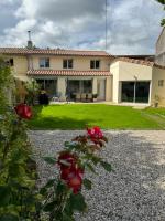 Logis Lavergne Neac Saint-Emilion - B&B