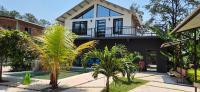 Tinyhouses and Tropical Gardens - B&B Zambrano
