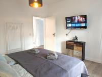Flexibilität pur- perfektes Apartment für Familien und Geschäftsreisende 5 Schlafplätze, Amazon Prime & PKW Parkplatz inklusive - Chambres d'hôtes Magdebourg