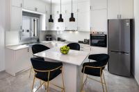 Montrez Santorini - 2 Bedroom Apartment - Chambres d’hôtes Mesariá