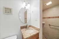 Coastal Chic Home, Walk to Beach - B&B Cocoa Beach