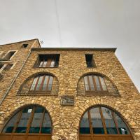 Hostal Centre Del Montsec - B&B