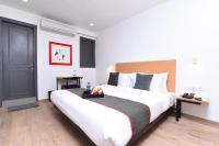 B&B Neu-Delhi - Hotel Rudraa Near Chhattarpur Metro - Bed and Breakfast Neu-Delhi