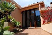 Cala Sinzias beach house with stunning views - Ferienwohnung