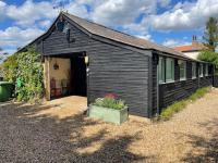 Remarkable 2-Bed Barn in Downham Market - B&B Downham Market