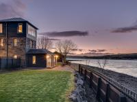 2 Bed in South Kessock CA324 - Bed and Breakfast