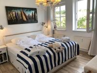 Fewo Strandstraße - führt auf die schöne Ostsee-Seebrücke - B&B Ostseebad Kühlungsborn