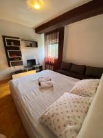 Dena Apartment - B&B Kumanovo