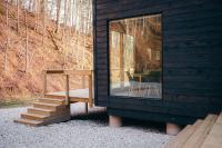 Modern Cabin Nestled on 40 Acres with Hot Tub - B&B