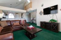 3 BR with Loft - Golf Course View - Near THE STRIP - FREE TICKETS INCLUDED - FW9-6 - B&B Branson