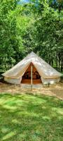 B&B Mouliherne - Luxury Bell Tent at Camping La Fortinerie - Bed and Breakfast Mouliherne