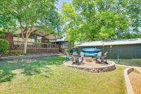 B&B Gun Barrel City - Texas Home with Deck and Cedar Creek Reservoir Access - Bed and Breakfast Gun Barrel City