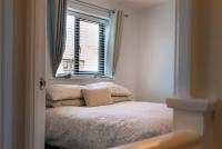 The Comfy House - Inc Free Parking, Smart TV, Full Kitchen, Washing machine - Winter Deal - Chambres d'hôtes Hereford