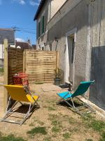 Deluxe Room (2 Adults + 1 Child)