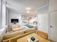 Apartment 4 - Large studio - Sea Front location - Rear views-Free Parking - B&B