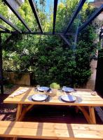 Joli duplex avec terrasse et parking - B&B La Rochelle