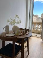 Collection Terreaux - No 4 Balcon sur place w AC - B&B Lione