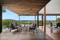 Coolum Scenic Getaway - Mountain & Ocean views only 15 minutes from the beach - Bed and Breakfast