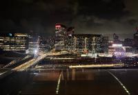 Large Melbourne City Apartment with Skyline Views, Big Balcony, Heated Pool, 1 Bedroom, 1 Sofa-bed Living Room, Kitchen & Bath, 60 sqm of suite like space - Ferienwohnung Melbourne