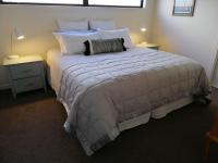 Purangi Waterfront Retreat - Bed and Breakfast Cooks Beach