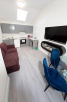 Unit 4 Tranquil Harbourside Retreat- Central Location - B&B