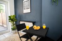 Haydock Cozy 2-Bedroom Home with Free Parking - B&B Haydock