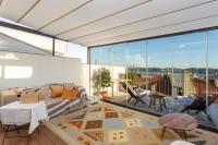 Luxurious Loft : Bridge-View Rooftop | By Airnest - B&B Lisbona