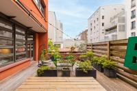 le Loft du Stade - 6 chambres - terrasse - loft d'architecte - Bed and Breakfast