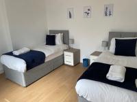 Spring Crescent Apartments - 2 Bed with Garden & Parking, Sleep 6 - Chambres d’hôtes Southampton