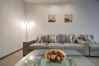 Sliema 2BR Apartment Fully AC & 10 Min Walk to Balluta - B&B Sliema