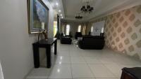 Deluxe Family Suite