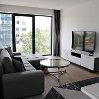 B&B Bucharest - ReflecTable Suite I 1 BR apartment near Herastrau - Bed and Breakfast Bucharest