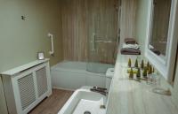 Deluxe Double Room (2 Adults + 1 Child)