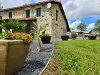 B&B Saint-Quentin-sur-Charente - La Maison du Lac Lavaud - Bed and Breakfast Saint-Quentin-sur-Charente