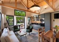 AV Suites - Giorgio - B&B Karyá