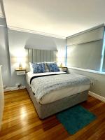 Accommodation Front Lavish Studio on Durban Beachfront - B&B Durban