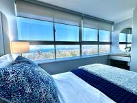 Accommodation Front Lavish Studio on Durban Beachfront - B&B