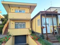 Appartamento con Balcone