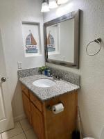 Quiet 1bed,1bath condo with free parking - B&B Fresno