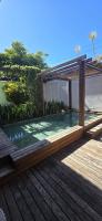 Casa Beija Flor - 03 quartos com suíte, piscina e área de churrasco, luxo totalmente privativa - B&B