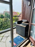 Große deluxe Ferienwohnung mit Balkon, 2 SZ und nur 300m zum Strand - Chambres d'hôtes Kellenhusen