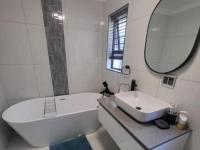 DZUVHA BOUTIQUE VILLA - Ferienwohnung Hartbeespoort