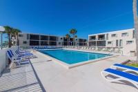 Relaxing beachfront getaway with heated pool #4 - Ferienwohnung