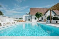 Weingut Holler Chalet Weingarten - Ferienwohnung Spielfeld