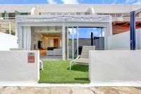 New - Amazing apartment by the beach - Ferienwohnung