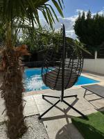 Charmante maison au Nord de Paris piscine chauffée - Chambres d’hôtes